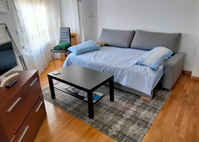 Piso Con Piscina En Sada